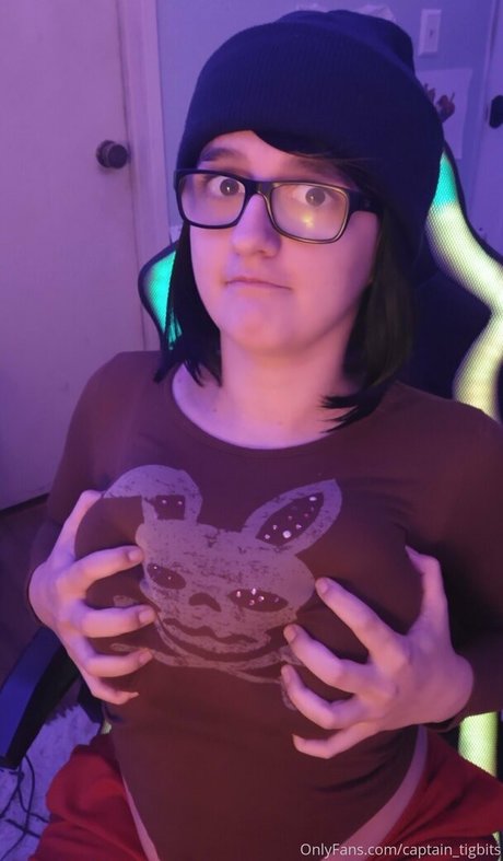 Captain TigBits onlyfans nudes