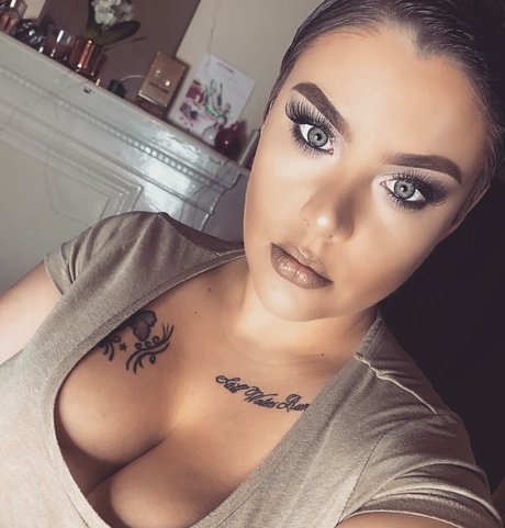 Aniela only fans pics