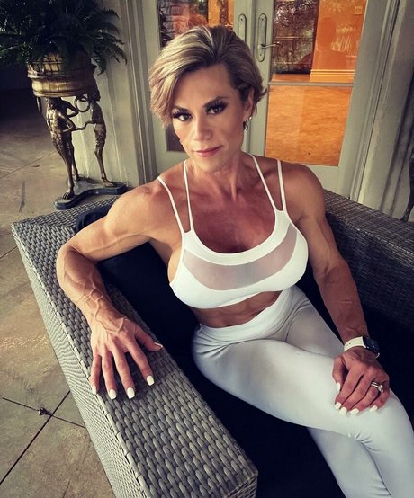 Dona Lyann Pohl onlyfans