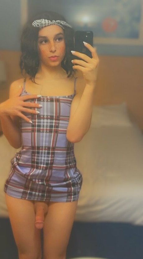 VirginFemboy69 onlyfans star