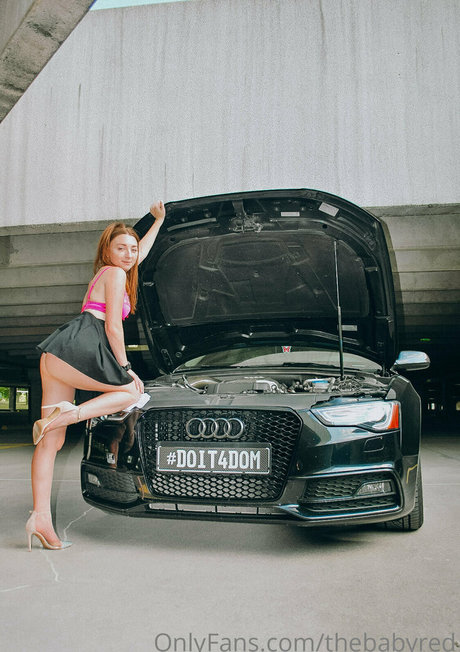 thebabyred onlyfans fotos