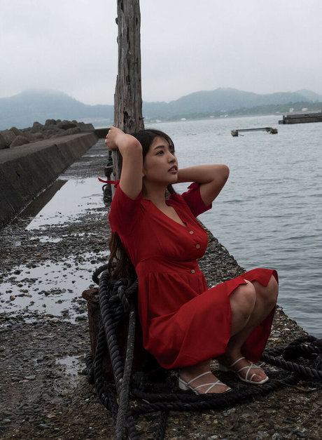 Aoi Fujino topless onlyfans