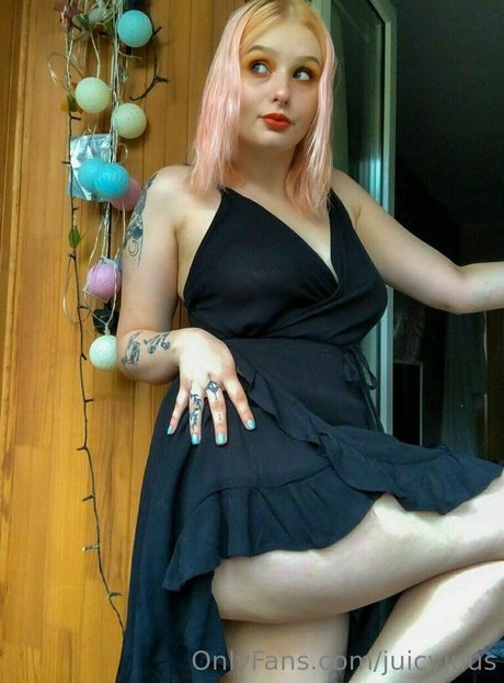 juicyjuus onlyfans pics