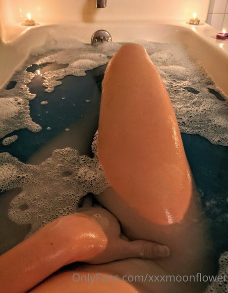 xxxmoonflower onlyfans nide