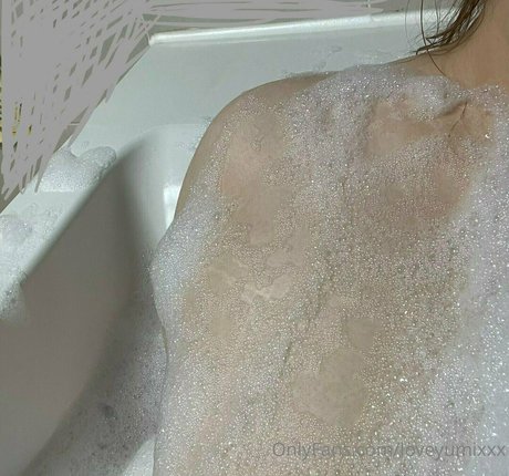 loveyumixxx onlyfans leaks naked