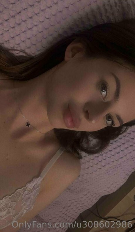 kira kirraa onlyfans nude content