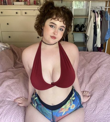 milabloomoo onlyfans leaked.