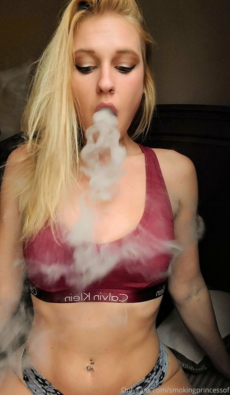 smokingprincessof onlyfans leak ass