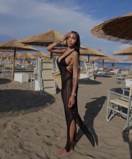 Paola Henriquez onlyfans pics