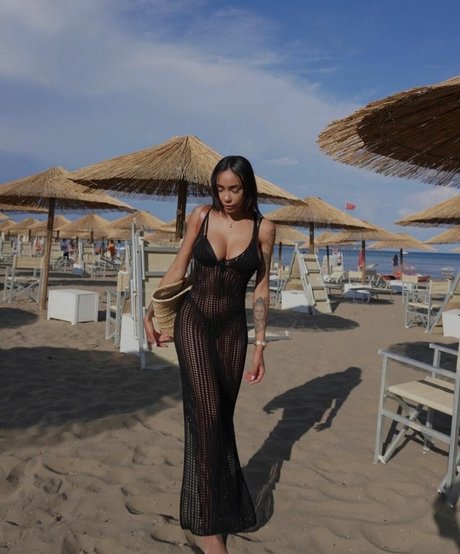 Paola Henriquez onlyfans nude leaks