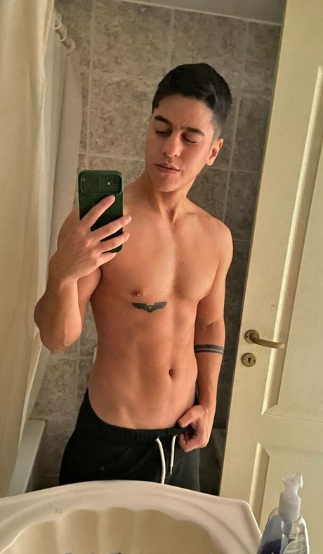 caroalvaro onlyfans nude pics