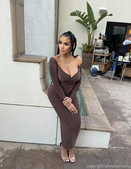 sheismichaela nude onlyfans leaks
