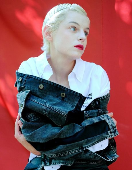 Emma Corrin onlyfans sex