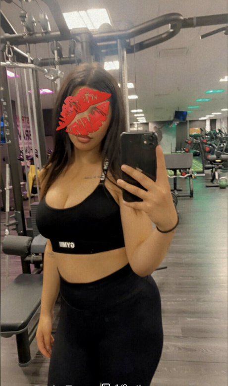 Bellaedberg onlyfans leaked.