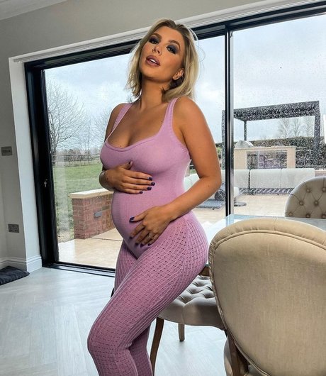 Olivia Buckland only fans leaks