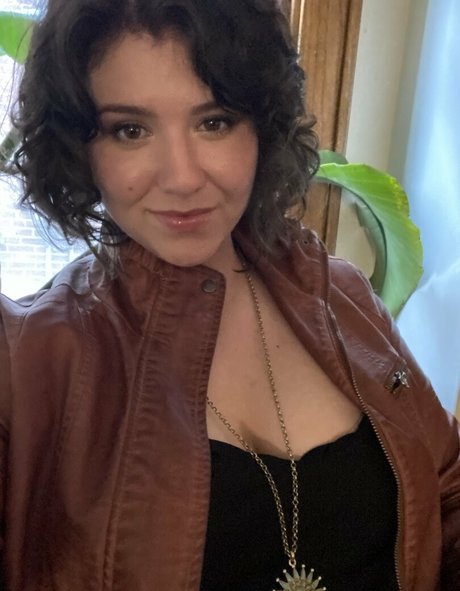 oliveapple42 onlyfans nude