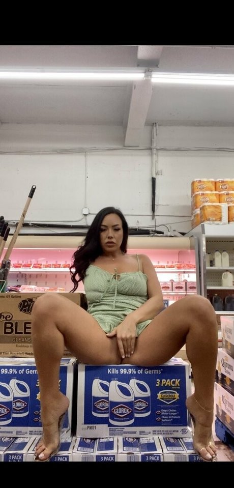 kittenlatenight onlyfans nude