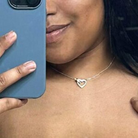 lizzie222 porn onlyfans leak