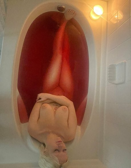 bustybubblz is on onlyfans