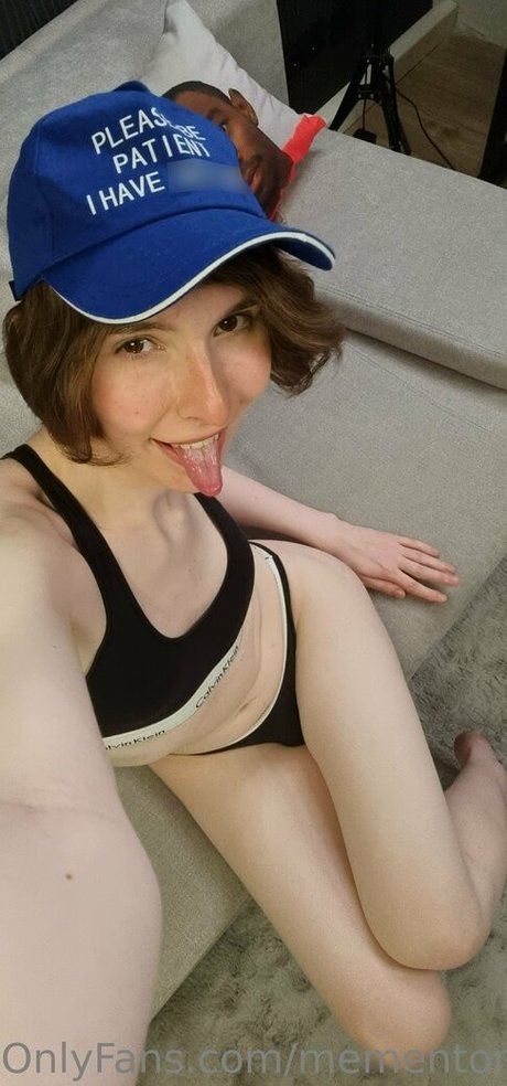 mementomarly onlyfans pic