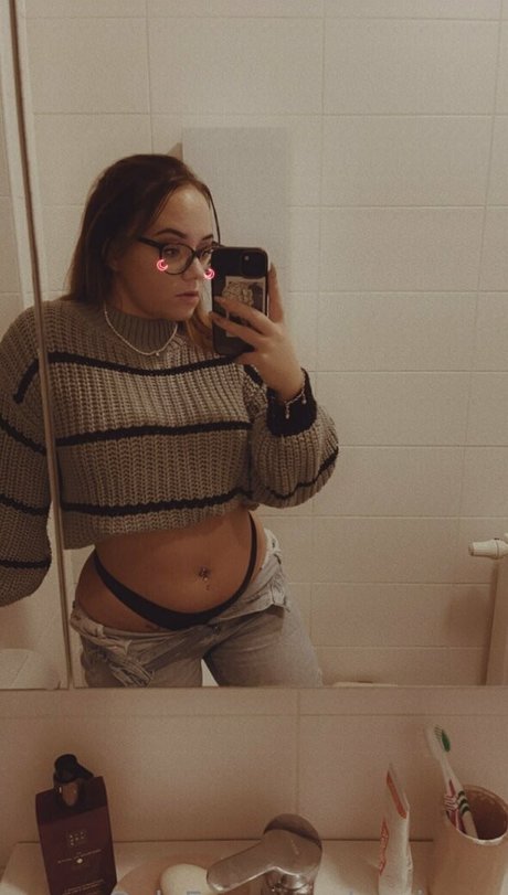 vani vaa nude porn onlyfans