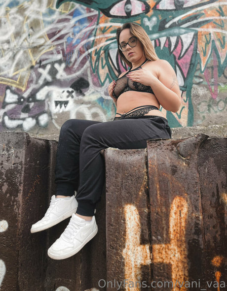 vani vaa onlyfans strip tease
