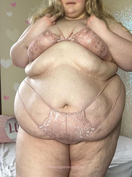 misspizzaslut naked onlyfans pics