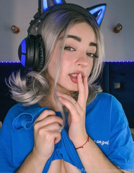 vanessaszwaczka leaked onlyfans.
