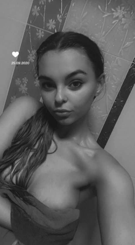 eva elster boobs onlyfans