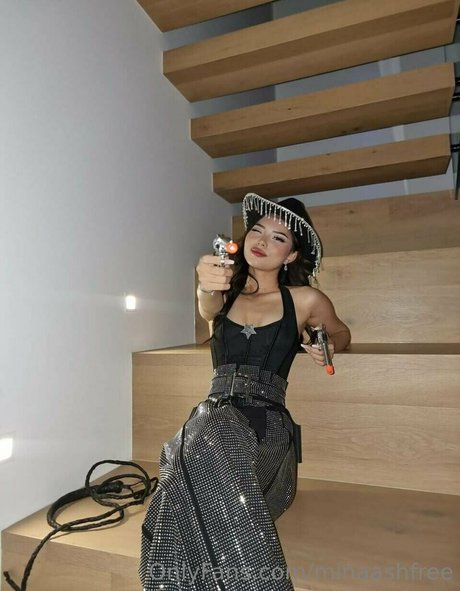 minaashfree Profile pic