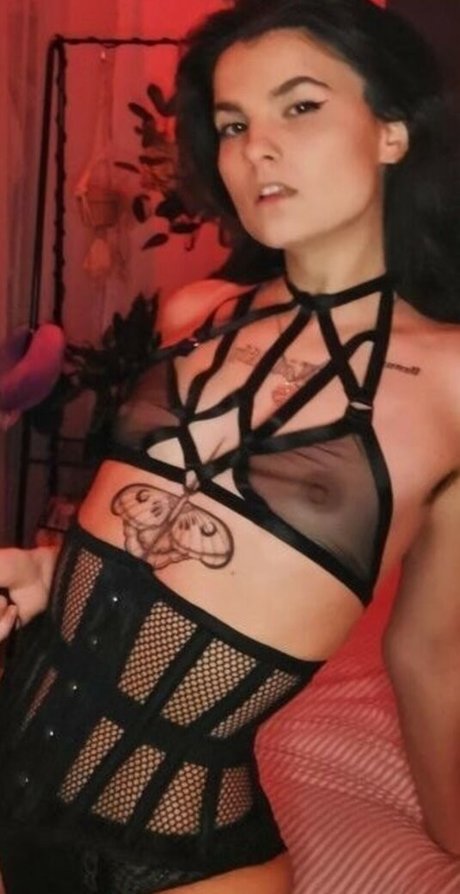 Lauryane Dion onlyfans explicit content