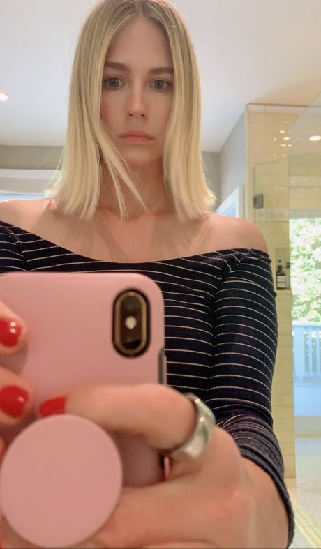 January Jones free onlyfans