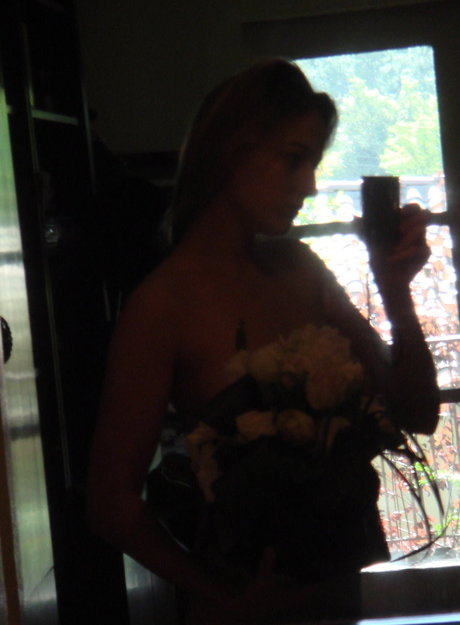 Leelee Sobieski onlyfans topless