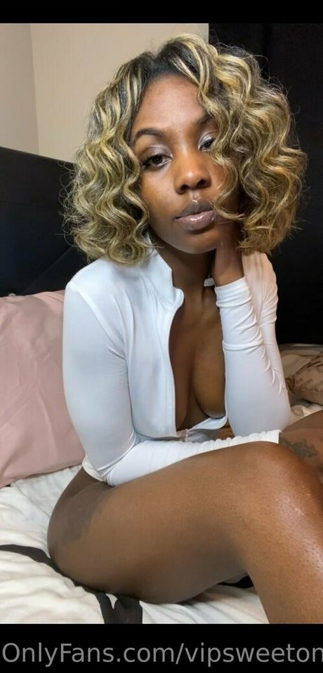 vipsweetonyxx onlyfans nsfw