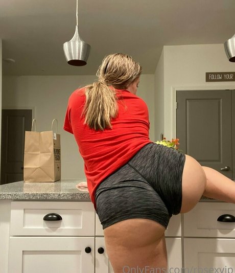 yourgirlfriendrose free onlyfans