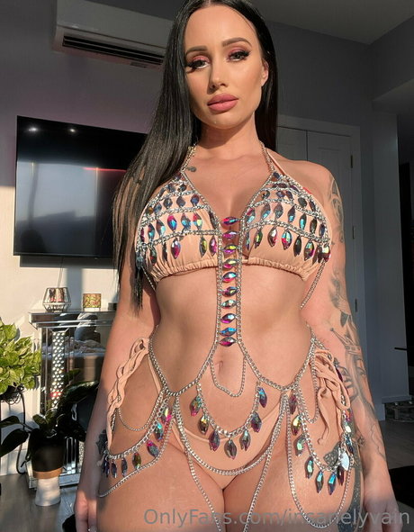 insanelyvain only fans leaked