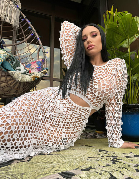 insanelyvain ass onlyfans