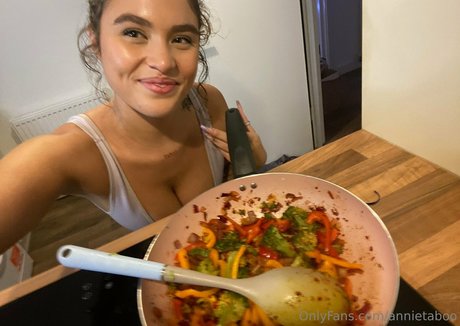 annietaboo nude leak onlyfans