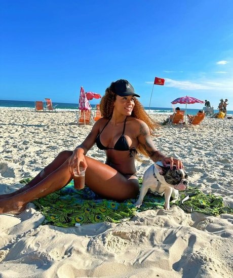 Patricia Ramos onlyfans topless