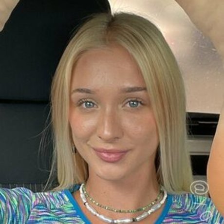 XoMaddykXo naked onlyfans leaks