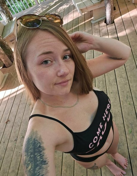 liittleladyfree onlyfans images