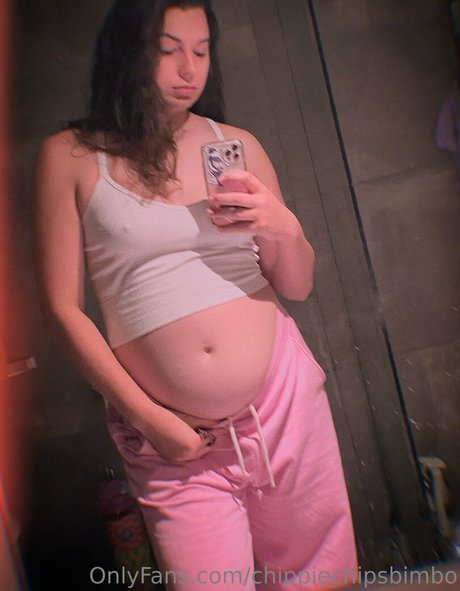chippiechipsbimbo onlyfans nude pics