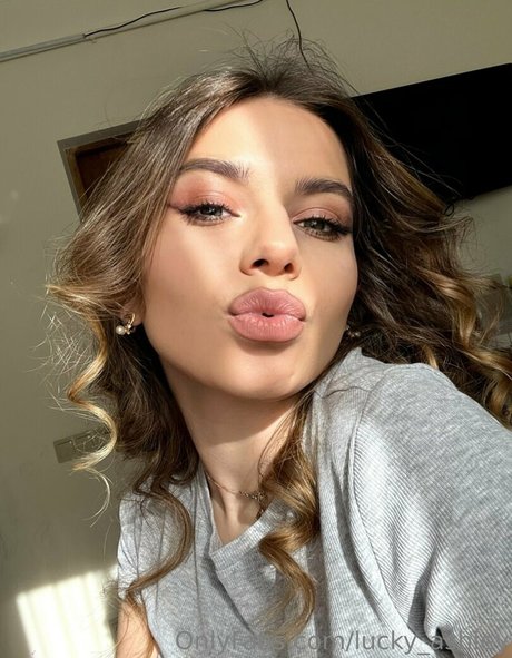 lucky ashley onlyfans nude pics