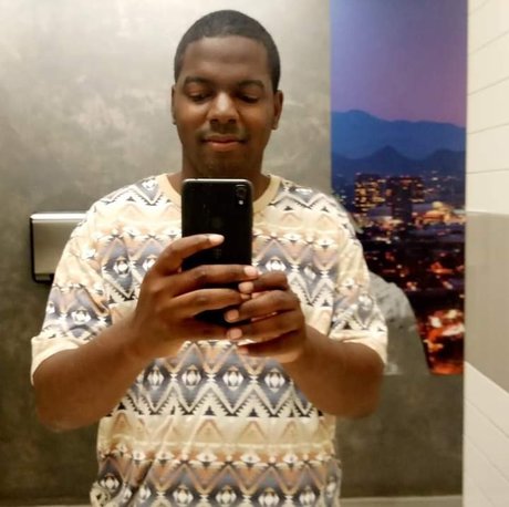 Kelvin Smith Meyers leaked onlyfans.