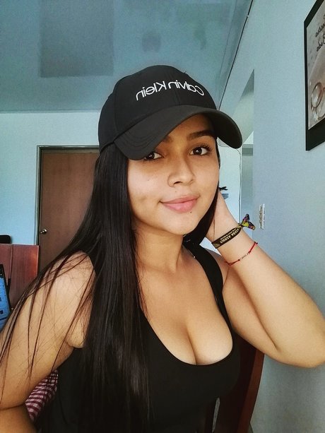 Sarita Olarte only fans leak nude