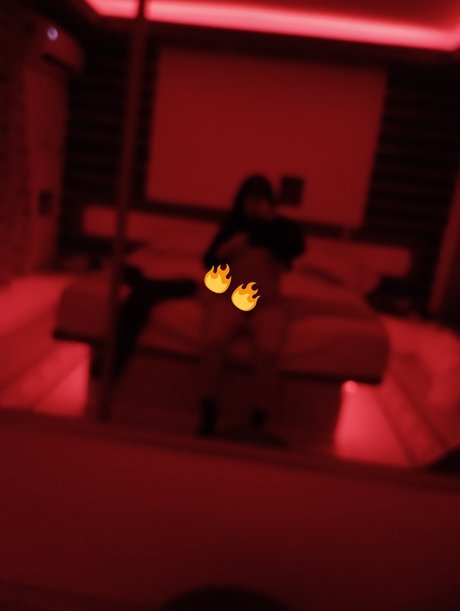 the girl with the big ass only fans pictures