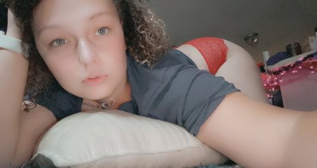 Sarah Thomas onlyfans nide