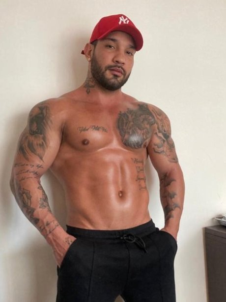 ACTOR BRAZILIAN OFICIAL leaked onlyfans nude