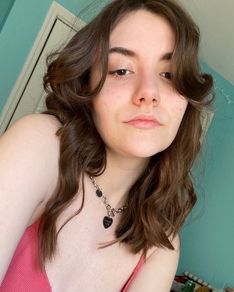 Sara Lydon onlyfans leak