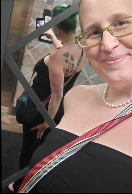 Sapphire Nicci onlyfans nudes leak